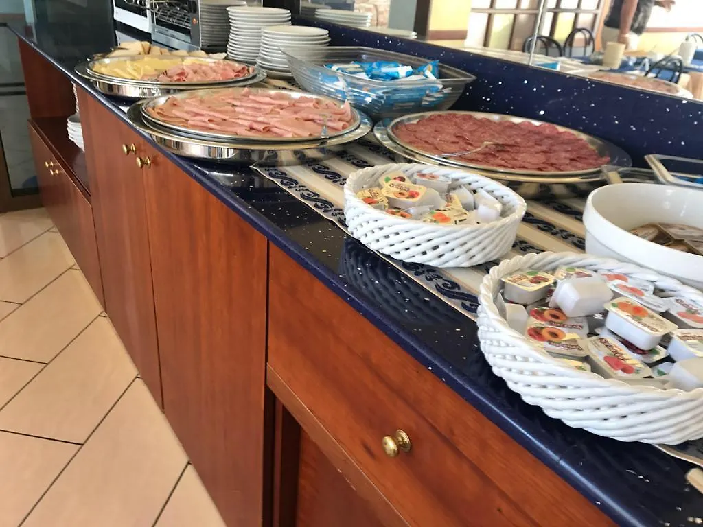 Hotel Alexander Resort Rimini 0*,